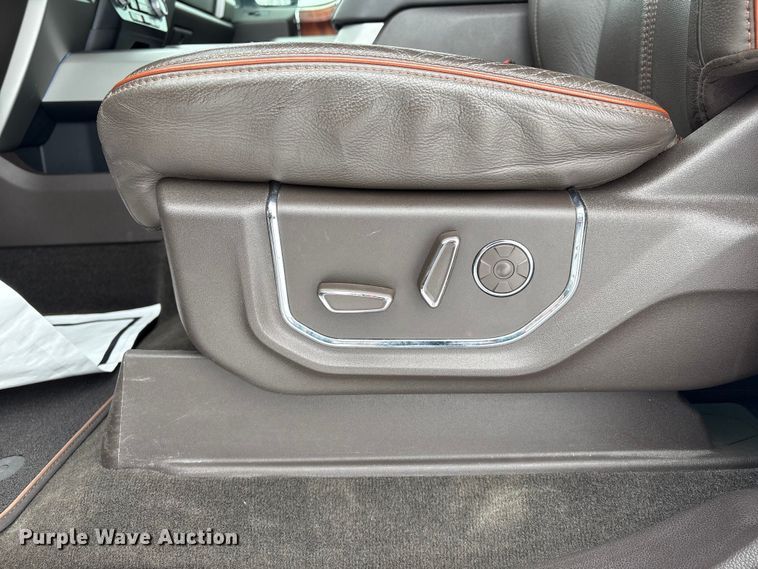 image for item DT6486 2017 Ford F250 King Ranch Crew Cab pickup truck