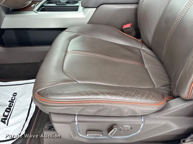 image for item DT6486 2017 Ford F250 King Ranch Crew Cab pickup truck