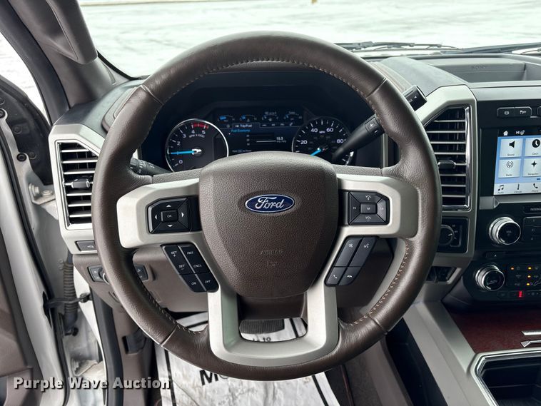 image for item DT6486 2017 Ford F250 King Ranch Crew Cab pickup truck