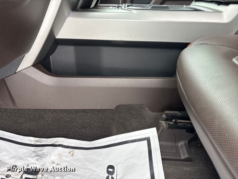 image for item DT6486 2017 Ford F250 King Ranch Crew Cab pickup truck