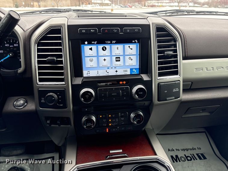 image for item DT6486 2017 Ford F250 King Ranch Crew Cab pickup truck