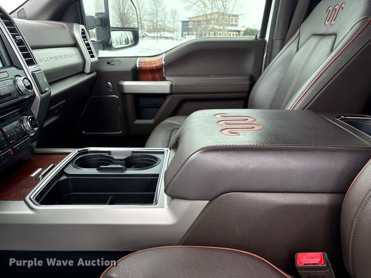 image for item DT6486 2017 Ford F250 King Ranch Crew Cab pickup truck