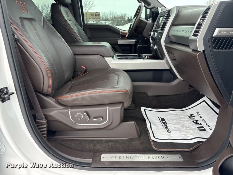 image for item DT6486 2017 Ford F250 King Ranch Crew Cab pickup truck