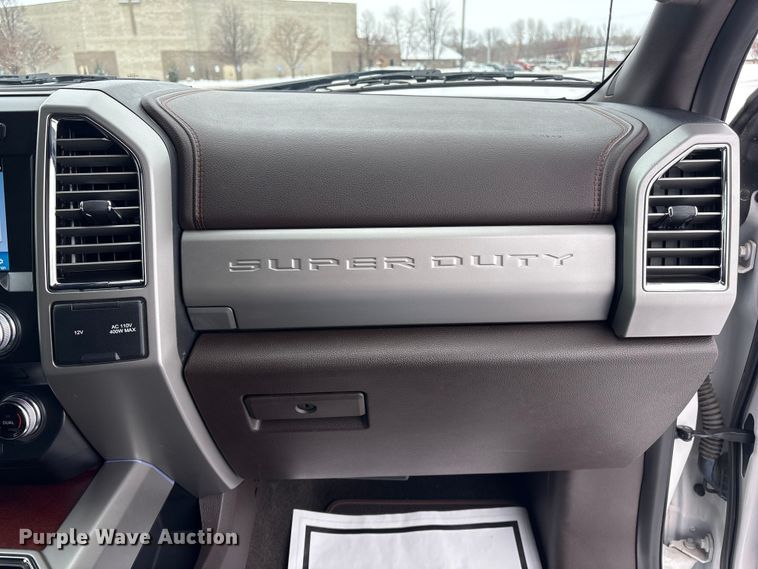 image for item DT6486 2017 Ford F250 King Ranch Crew Cab pickup truck