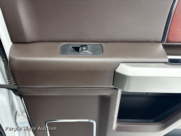 image for item DT6486 2017 Ford F250 King Ranch Crew Cab pickup truck