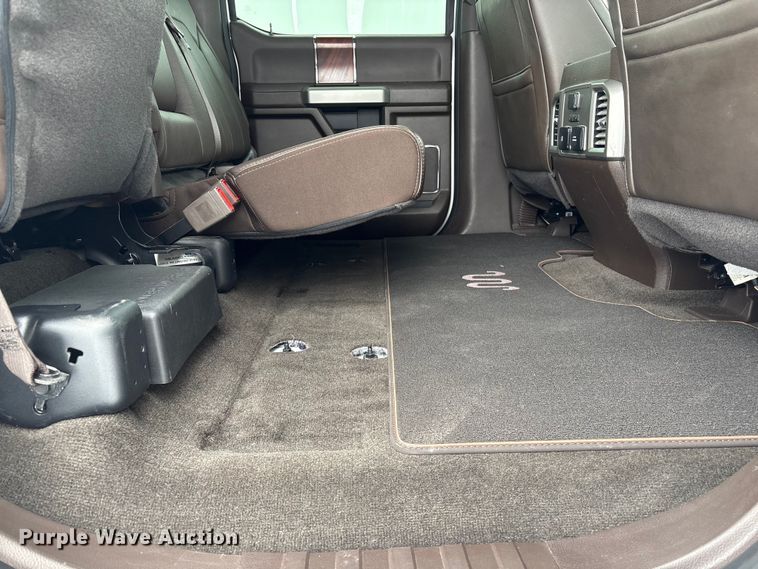 image for item DT6486 2017 Ford F250 King Ranch Crew Cab pickup truck