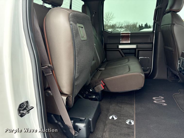 image for item DT6486 2017 Ford F250 King Ranch Crew Cab pickup truck