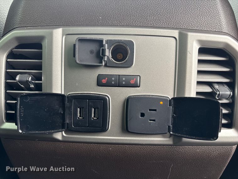 image for item DT6486 2017 Ford F250 King Ranch Crew Cab pickup truck