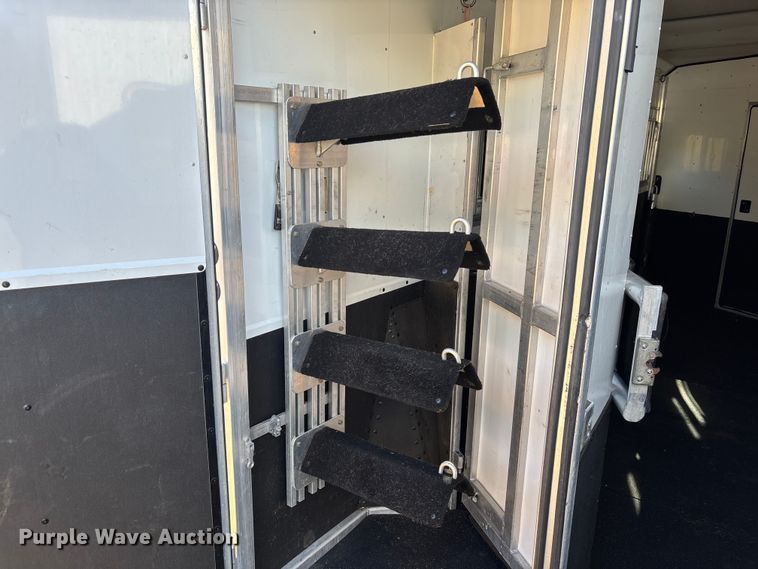 image for item DU0255 2008 Shadow horse trailer