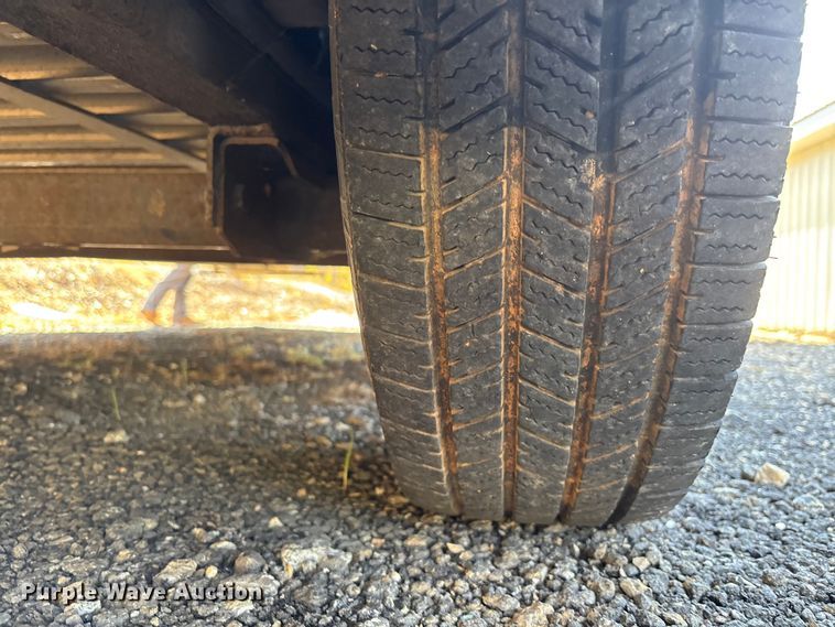 image for item DU0255 2008 Shadow horse trailer