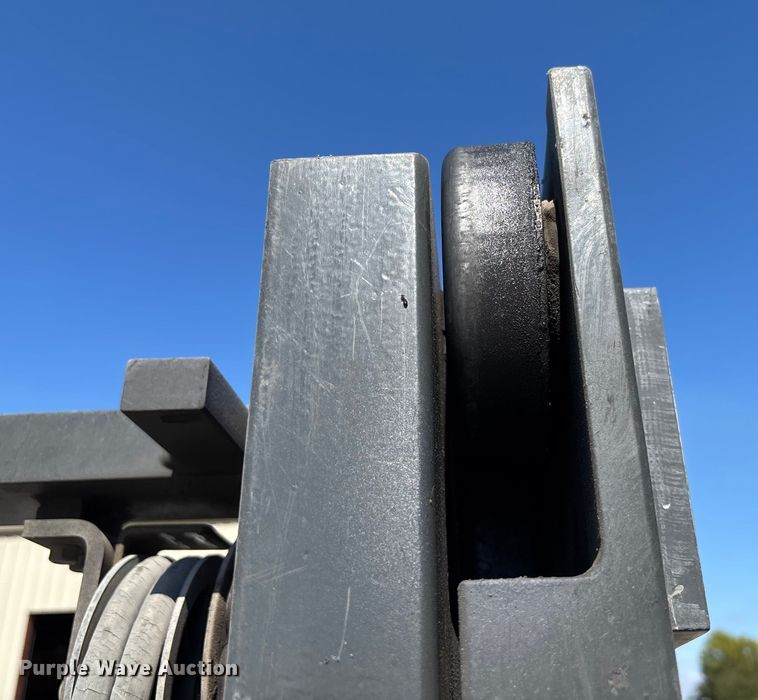 image for item DU0270 2017 UniCarriers PF80YLP forklift