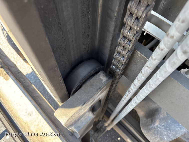 image for item DU0270 2017 UniCarriers PF80YLP forklift