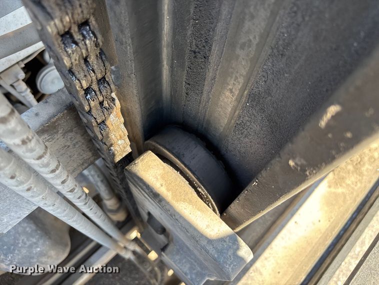 image for item DU0270 2017 UniCarriers PF80YLP forklift