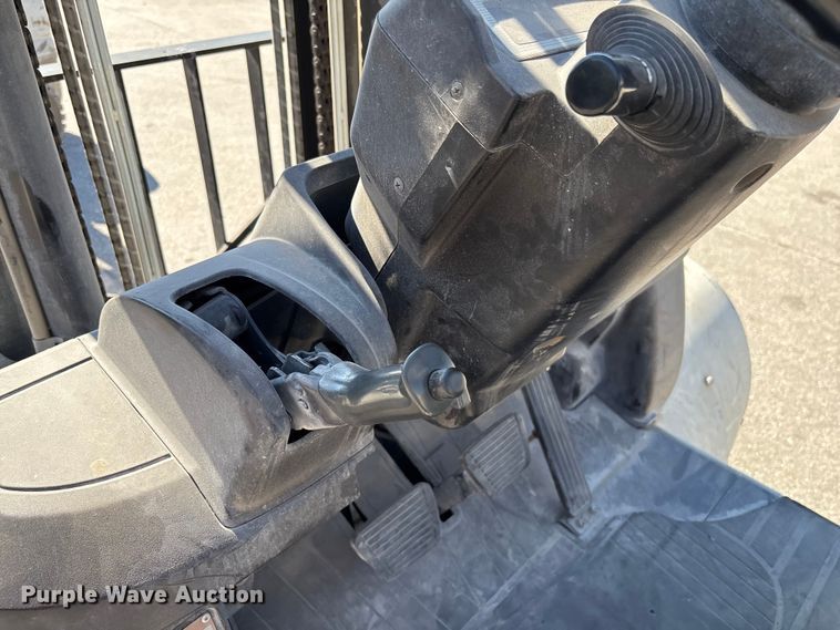 image for item DU0270 2017 UniCarriers PF80YLP forklift