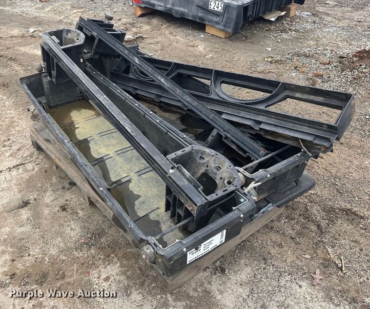 image for item DU0281 Decked toolbox