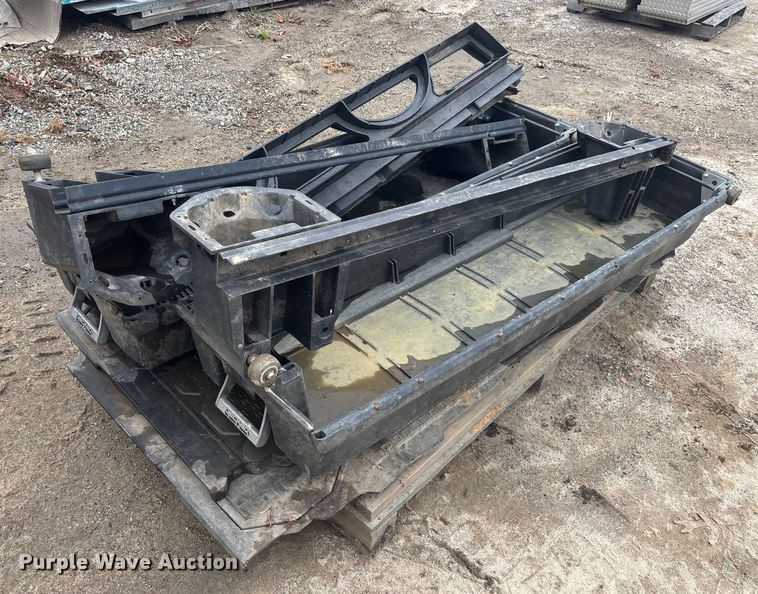 image for item DU0281 Decked toolbox