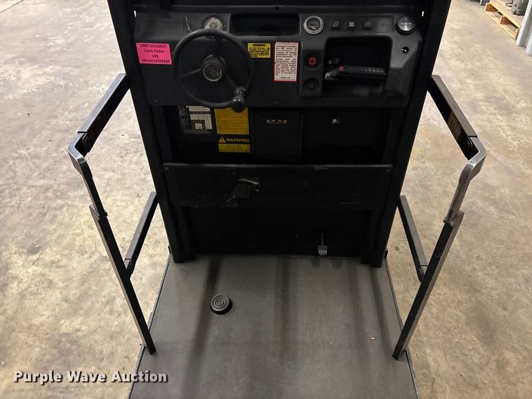 image for item DU0284 Clark OP15 order picker