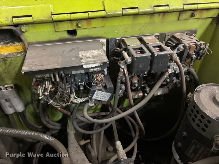 image for item DU0284 Clark OP15 order picker