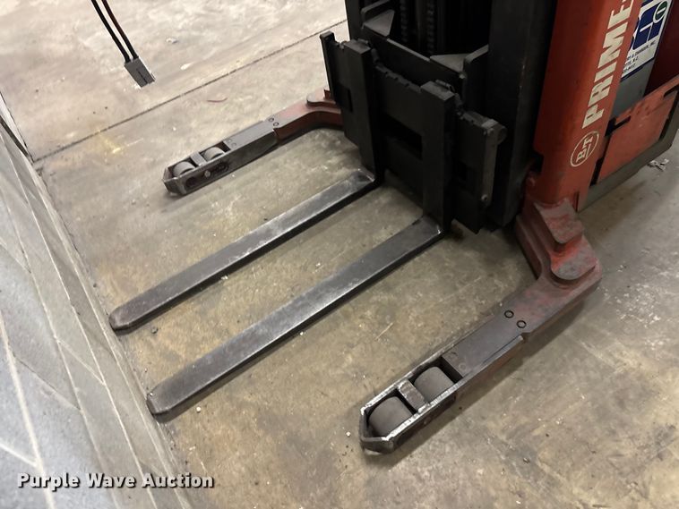 image for item DU0285 Prime Mover RS40C reach truck