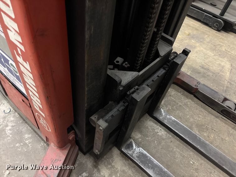 image for item DU0285 Prime Mover RS40C reach truck