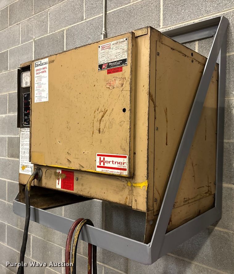 image for item DU0285 Prime Mover RS40C reach truck