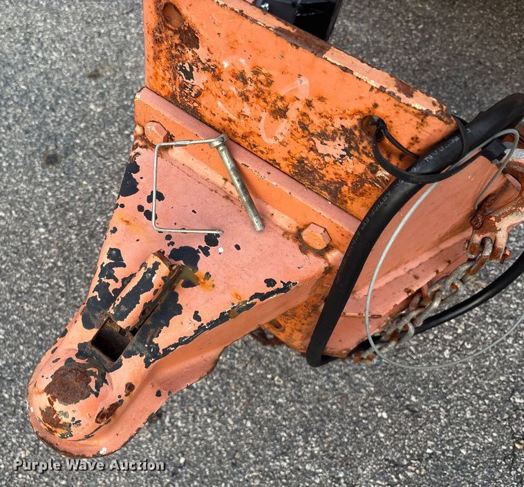 image for item DU0295 2015 HUDSON BROTHERS tilt deck utility trailer