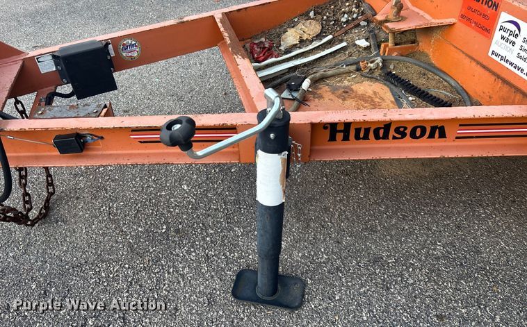 image for item DU0295 2015 HUDSON BROTHERS tilt deck utility trailer