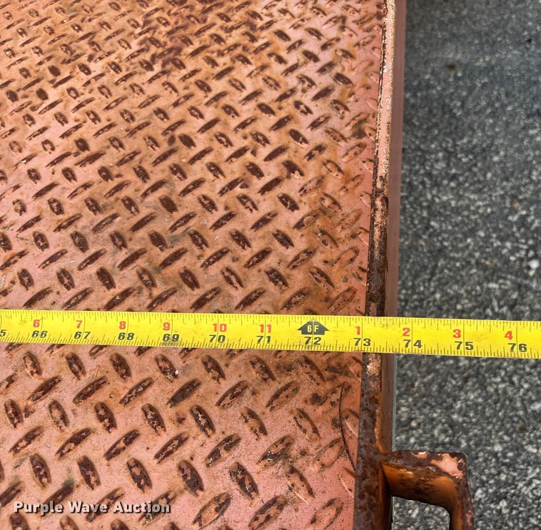 image for item DU0295 2015 HUDSON BROTHERS tilt deck utility trailer