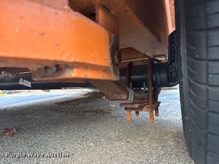 image for item DU0295 2015 HUDSON BROTHERS tilt deck utility trailer