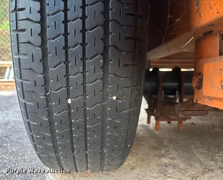 image for item DU0295 2015 HUDSON BROTHERS tilt deck utility trailer