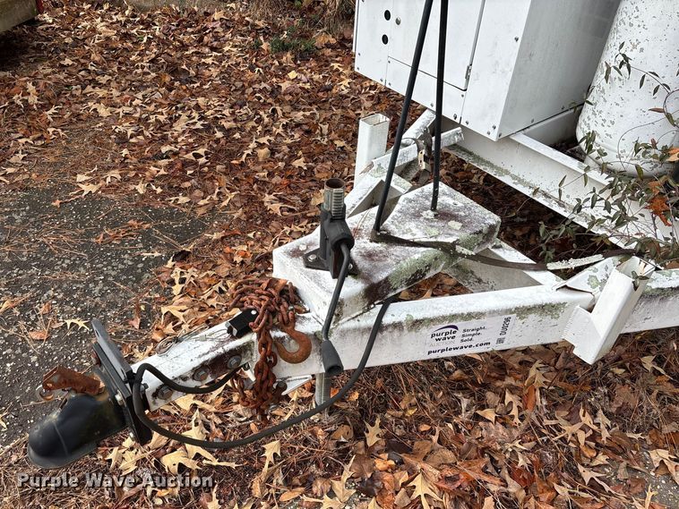 image for item DU0296 2011 Fenex F-131KG manhole support trailer