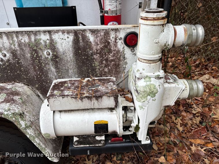 image for item DU0296 2011 Fenex F-131KG manhole support trailer