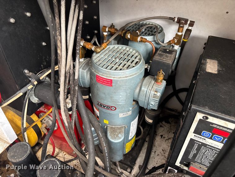 image for item DU0296 2011 Fenex F-131KG manhole support trailer