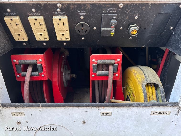 image for item DU0296 2011 Fenex F-131KG manhole support trailer