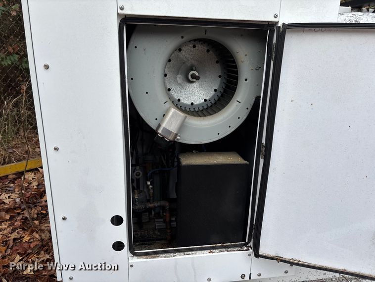 image for item DU0296 2011 Fenex F-131KG manhole support trailer