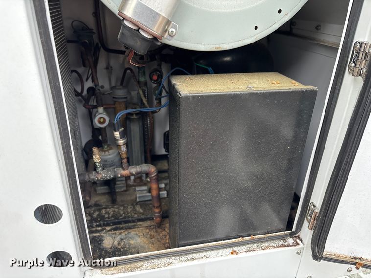 image for item DU0296 2011 Fenex F-131KG manhole support trailer