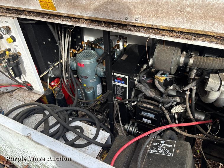 image for item DU0296 2011 Fenex F-131KG manhole support trailer