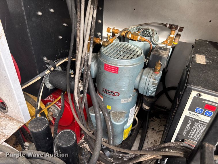 image for item DU0296 2011 Fenex F-131KG manhole support trailer