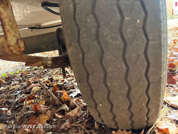 image for item DU0296 2011 Fenex F-131KG manhole support trailer