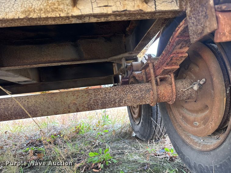 image for item DU0297 1985 Butler pole trailer