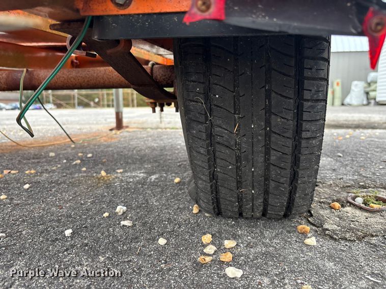 image for item DU0300 Arrow board trailer