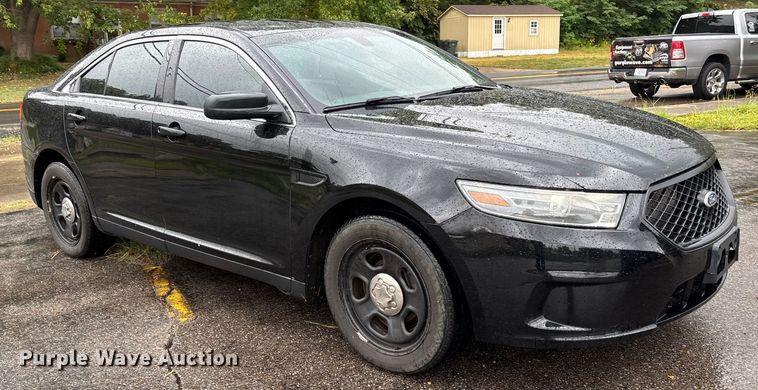 image for item DU1330 2013 Ford Taurus Police Interceptor 