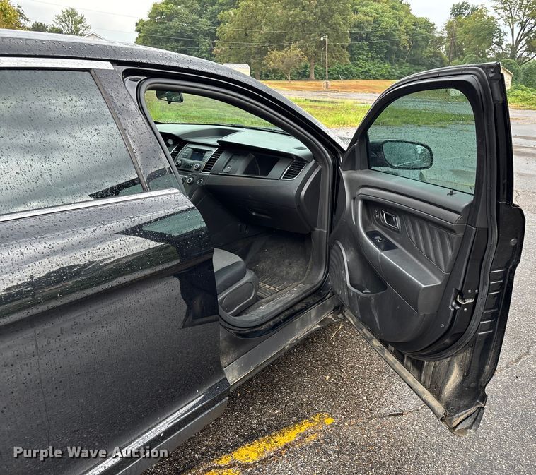 image for item DU1330 2013 Ford Taurus Police Interceptor 
