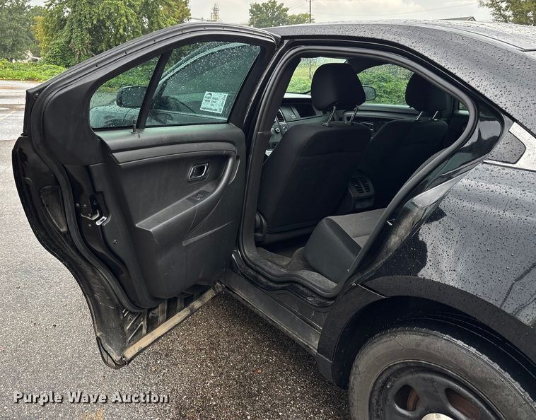 image for item DU1330 2013 Ford Taurus Police Interceptor 