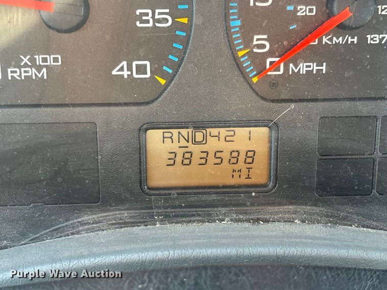 image for item DU1435 2007 International 4300 flatbed truck