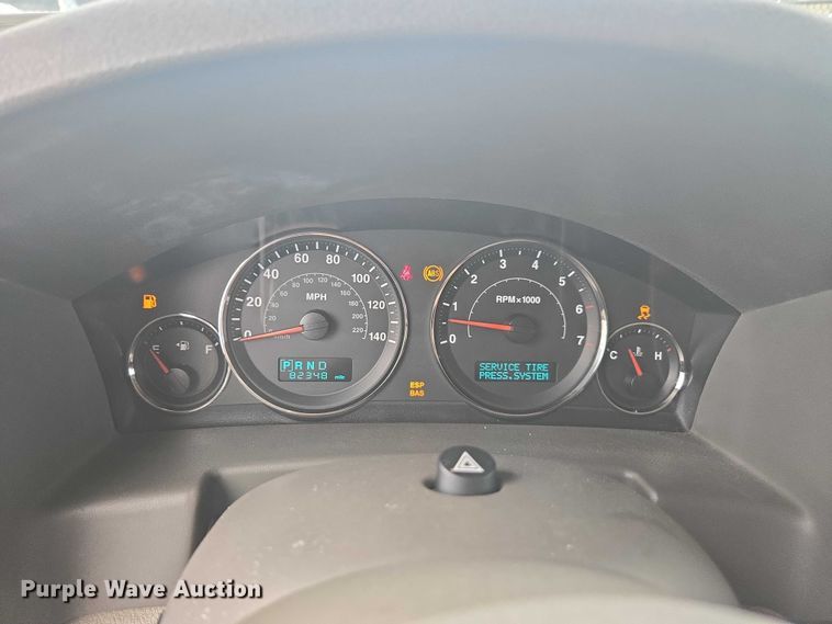 image for item DU2520 2006 Jeep Commander SUV