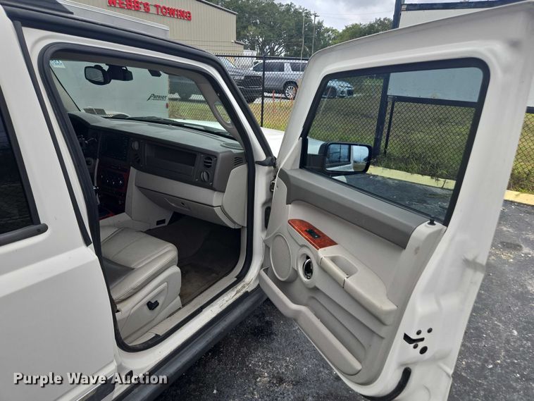 image for item DU2520 2006 Jeep Commander SUV