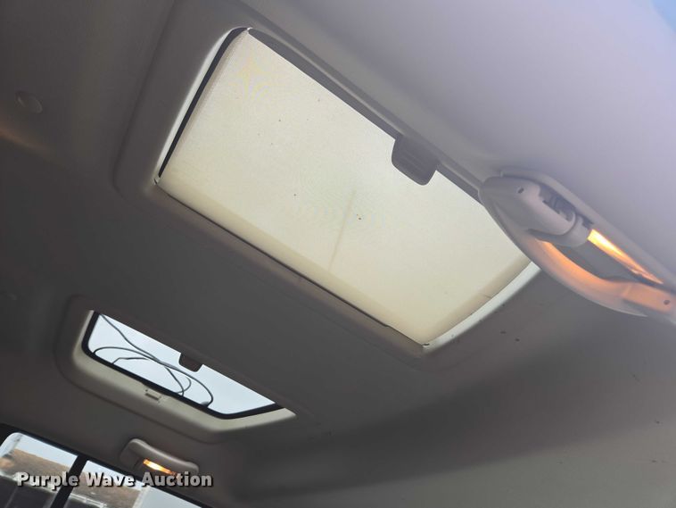 image for item DU2520 2006 Jeep Commander SUV