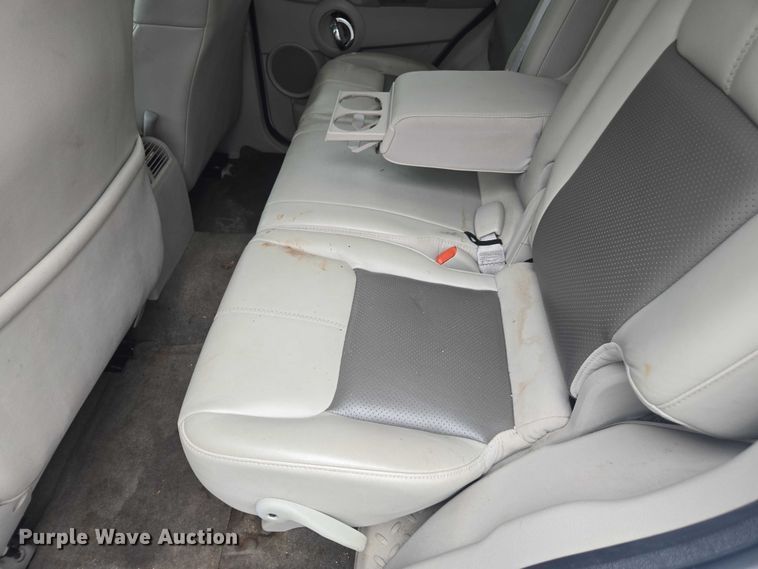 image for item DU2520 2006 Jeep Commander SUV