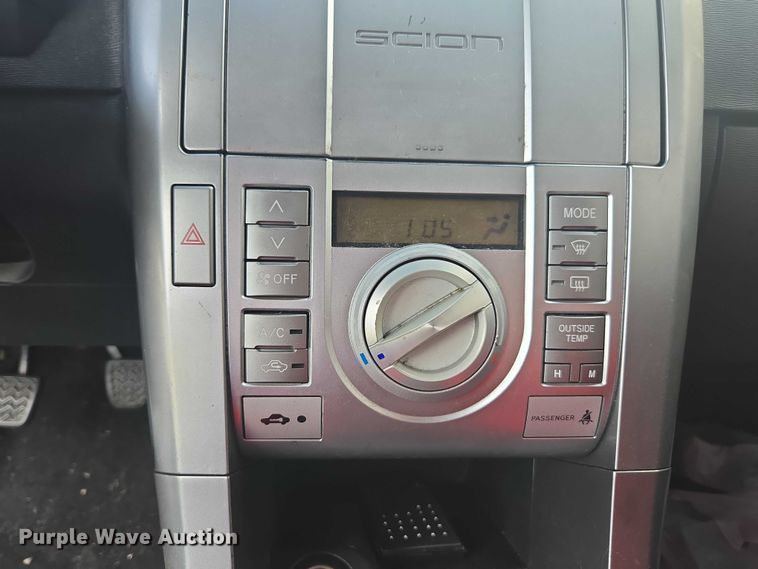 image for item DU2522 2005 Toyota Scion TC 